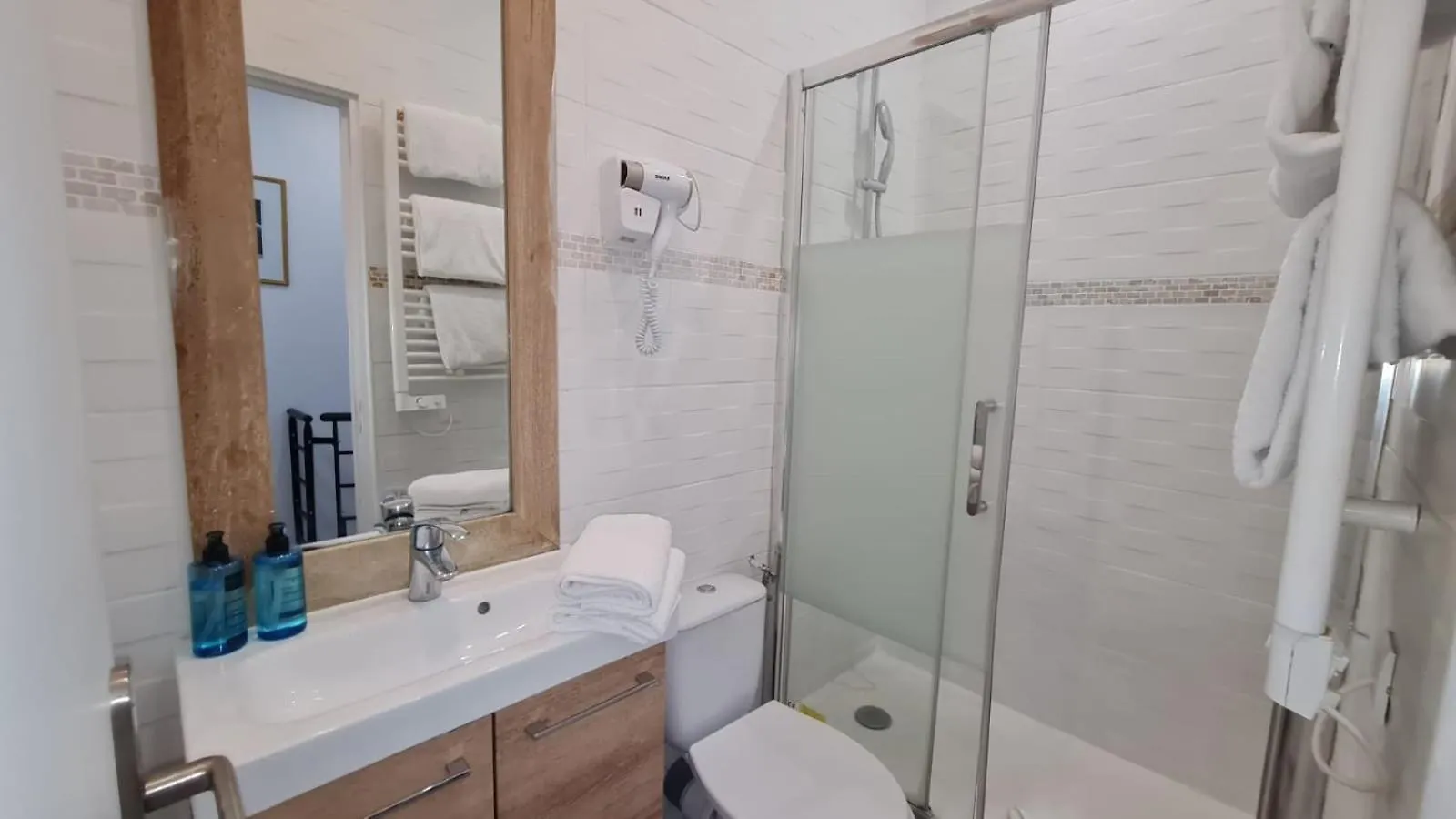 32 Atelier Paris Fashion Apartment 0*,  France