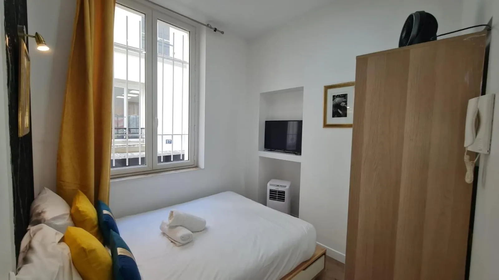 32 Atelier Paris Fashion Apartment